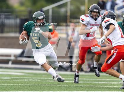 Thumbnail 3 in Byron Center vs. Zeeland West photogallery.