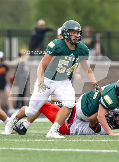 Thumbnail 2 in Byron Center vs. Zeeland West photogallery.
