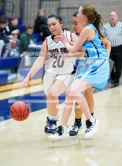Thumbnail 3 in Ralston Valley vs Dakota Ridge photogallery.