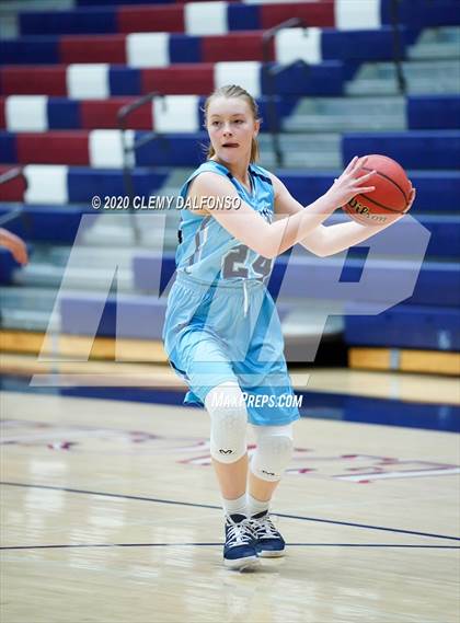 Thumbnail 3 in Ralston Valley vs Dakota Ridge photogallery.