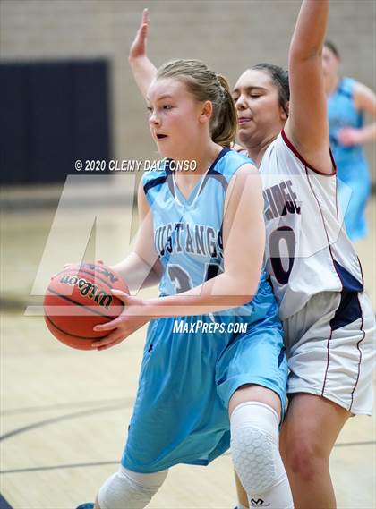 Thumbnail 2 in Ralston Valley vs Dakota Ridge photogallery.