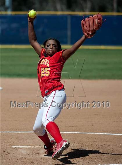 Thumbnail 2 in Mt. Carmel vs West Hills (CIF SDS D2 Final) photogallery.