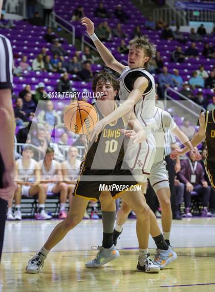 Thumbnail 3 in Davis vs. Lone Peak (UHSAA 6A Quarterfinal) photogallery.