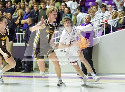 Thumbnail 2 in Davis vs. Lone Peak (UHSAA 6A Quarterfinal) photogallery.