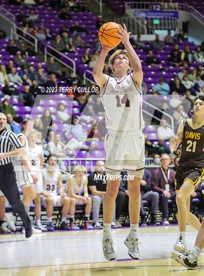 Thumbnail 2 in Davis vs. Lone Peak (UHSAA 6A Quarterfinal) photogallery.