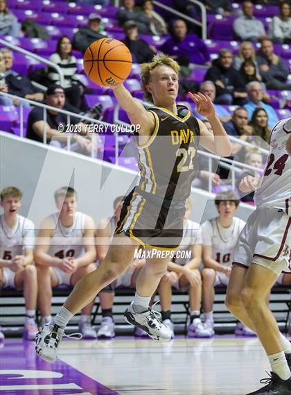 Thumbnail 2 in Davis vs. Lone Peak (UHSAA 6A Quarterfinal) photogallery.
