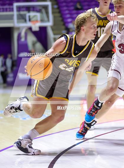 Thumbnail 2 in Davis vs. Lone Peak (UHSAA 6A Quarterfinal) photogallery.