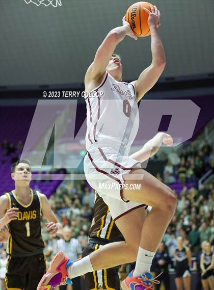 Thumbnail 3 in Davis vs. Lone Peak (UHSAA 6A Quarterfinal) photogallery.