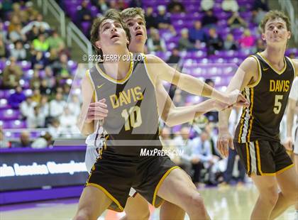 Thumbnail 1 in Davis vs. Lone Peak (UHSAA 6A Quarterfinal) photogallery.