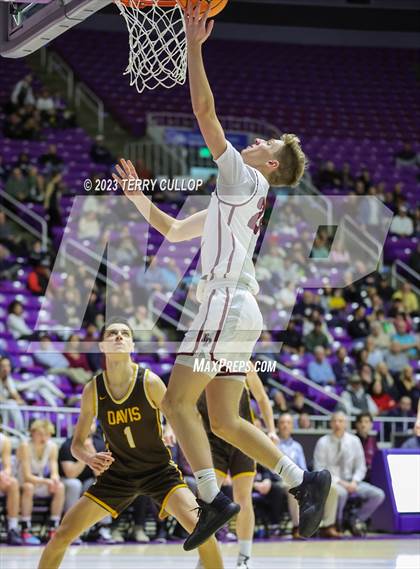 Thumbnail 3 in Davis vs. Lone Peak (UHSAA 6A Quarterfinal) photogallery.