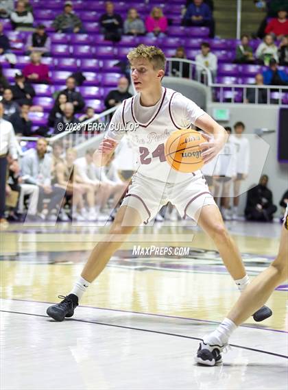Thumbnail 2 in Davis vs. Lone Peak (UHSAA 6A Quarterfinal) photogallery.