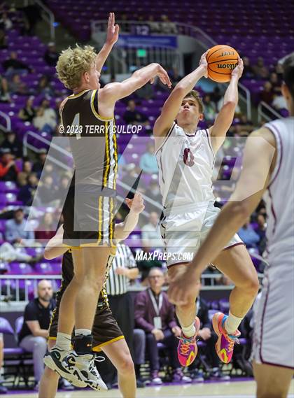 Thumbnail 1 in Davis vs. Lone Peak (UHSAA 6A Quarterfinal) photogallery.