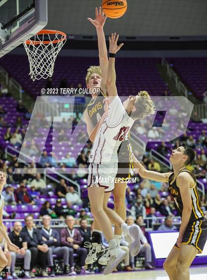 Thumbnail 1 in Davis vs. Lone Peak (UHSAA 6A Quarterfinal) photogallery.