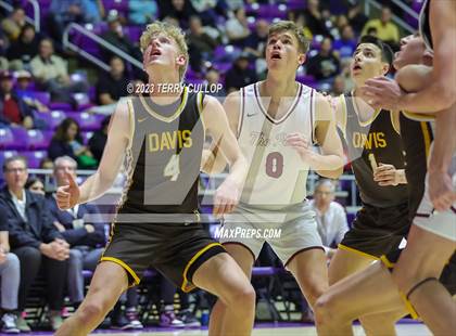 Thumbnail 2 in Davis vs. Lone Peak (UHSAA 6A Quarterfinal) photogallery.