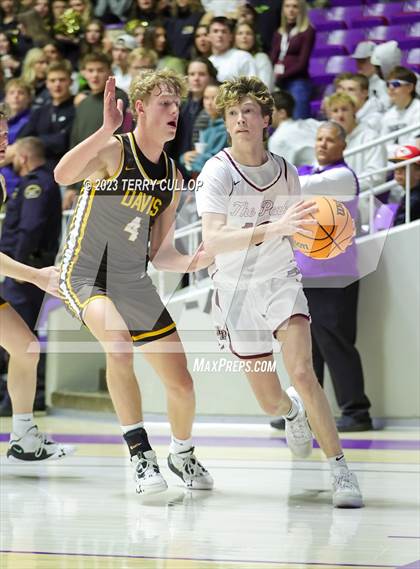 Thumbnail 1 in Davis vs. Lone Peak (UHSAA 6A Quarterfinal) photogallery.