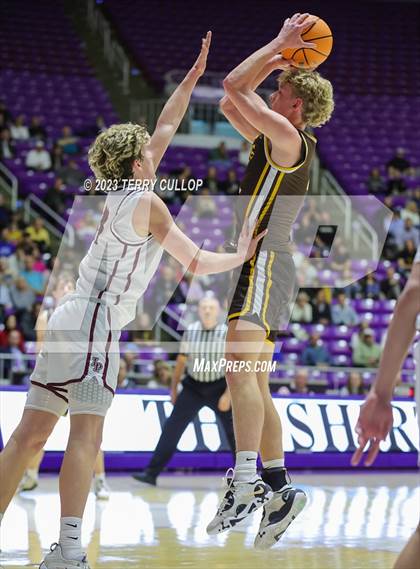 Thumbnail 2 in Davis vs. Lone Peak (UHSAA 6A Quarterfinal) photogallery.