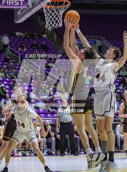 Thumbnail 3 in Davis vs. Lone Peak (UHSAA 6A Quarterfinal) photogallery.