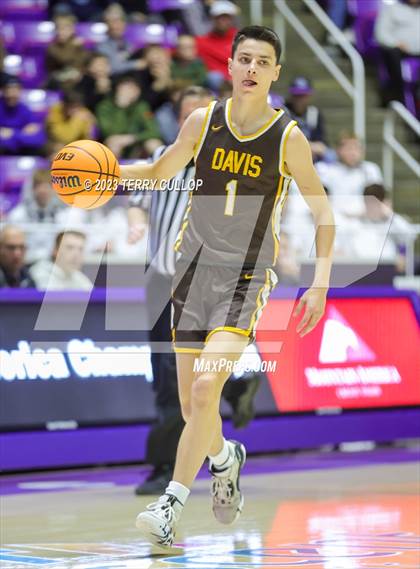 Thumbnail 3 in Davis vs. Lone Peak (UHSAA 6A Quarterfinal) photogallery.