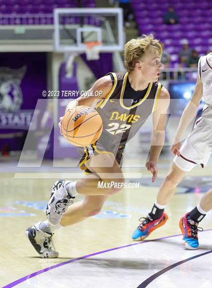 Thumbnail 2 in Davis vs. Lone Peak (UHSAA 6A Quarterfinal) photogallery.