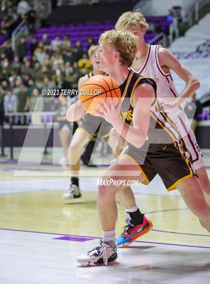 Thumbnail 3 in Davis vs. Lone Peak (UHSAA 6A Quarterfinal) photogallery.