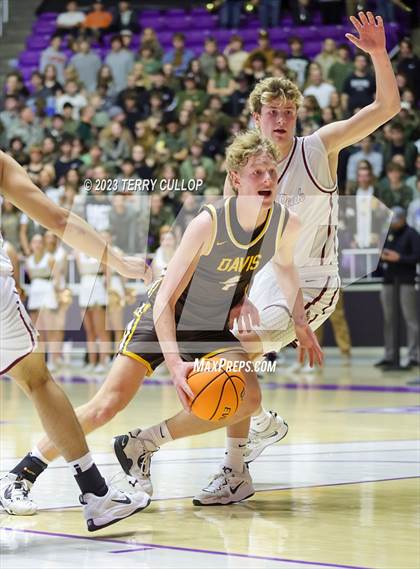 Thumbnail 3 in Davis vs. Lone Peak (UHSAA 6A Quarterfinal) photogallery.