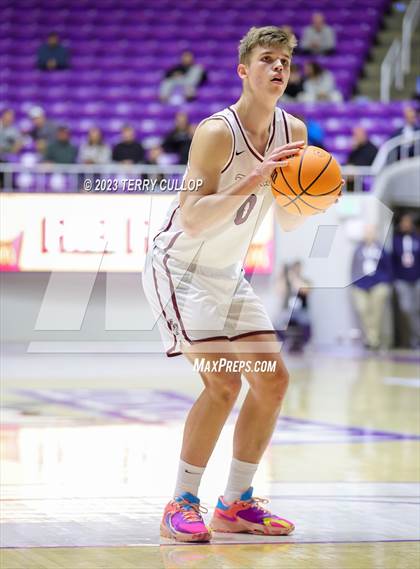 Thumbnail 2 in Davis vs. Lone Peak (UHSAA 6A Quarterfinal) photogallery.