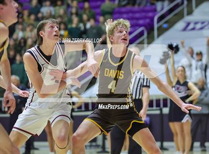 Thumbnail 3 in Davis vs. Lone Peak (UHSAA 6A Quarterfinal) photogallery.