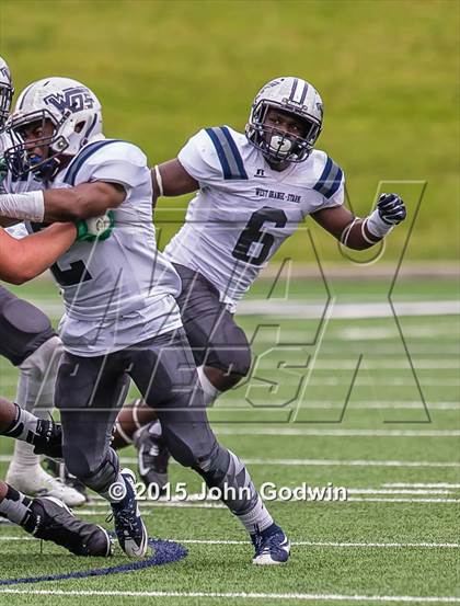 Thumbnail 3 in West Orange-Stark vs. Cuero (UIL 4A D2 Semifinal) photogallery.