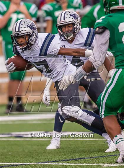 Thumbnail 1 in West Orange-Stark vs. Cuero (UIL 4A D2 Semifinal) photogallery.