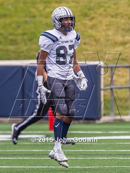 Thumbnail 2 in West Orange-Stark vs. Cuero (UIL 4A D2 Semifinal) photogallery.