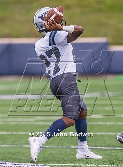 Thumbnail 1 in West Orange-Stark vs. Cuero (UIL 4A D2 Semifinal) photogallery.