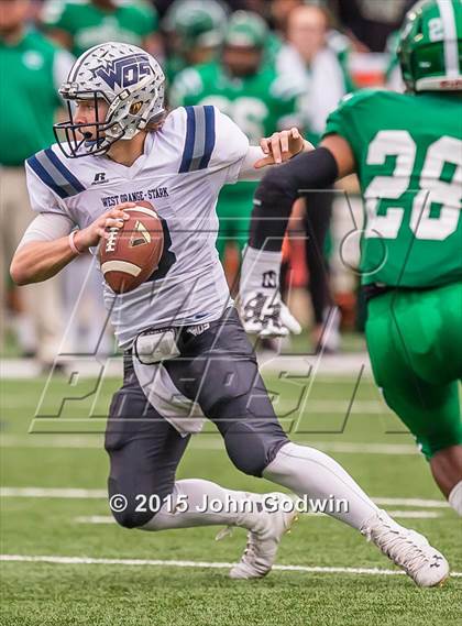 Thumbnail 1 in West Orange-Stark vs. Cuero (UIL 4A D2 Semifinal) photogallery.