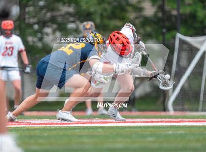 Thumbnail 3 in Half Hollow Hills vs Northport (NYSPHSAA Section XI Class A) photogallery.