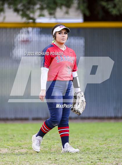 Thumbnail 2 in Paso Robles vs. Sanger photogallery.