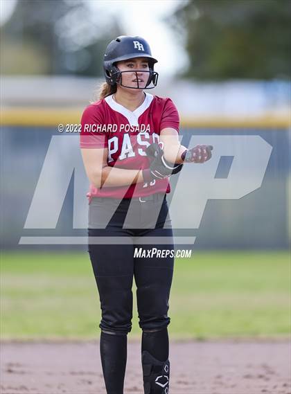 Thumbnail 2 in Paso Robles vs. Sanger photogallery.