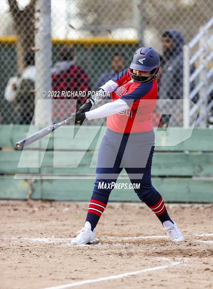 Thumbnail 3 in Paso Robles vs. Sanger photogallery.