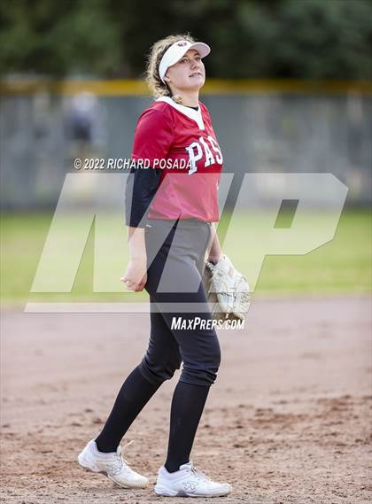 Thumbnail 3 in Paso Robles vs. Sanger photogallery.