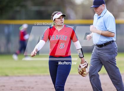 Thumbnail 2 in Paso Robles vs. Sanger photogallery.