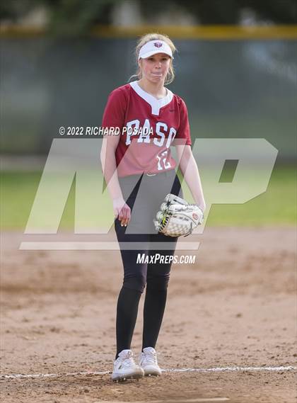 Thumbnail 2 in Paso Robles vs. Sanger photogallery.