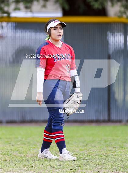 Thumbnail 3 in Paso Robles vs. Sanger photogallery.