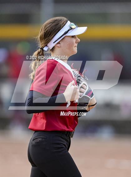 Thumbnail 3 in Paso Robles vs. Sanger photogallery.