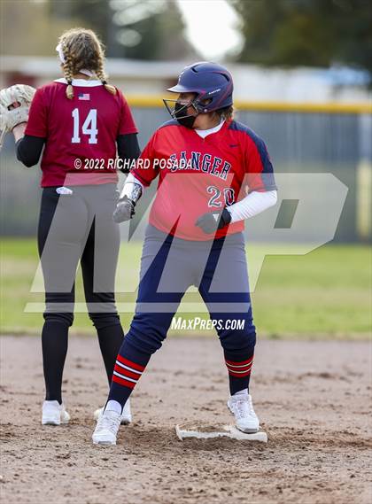 Thumbnail 1 in Paso Robles vs. Sanger photogallery.