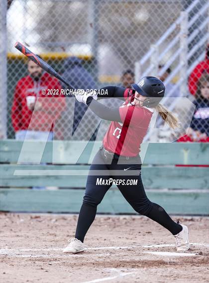 Thumbnail 1 in Paso Robles vs. Sanger photogallery.