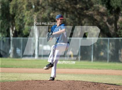 Thumbnail 2 in Norwalk vs La Salle photogallery.