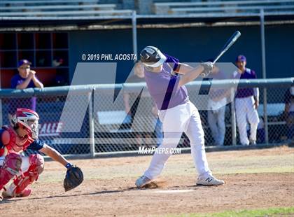 Thumbnail 3 in Norwalk vs La Salle photogallery.
