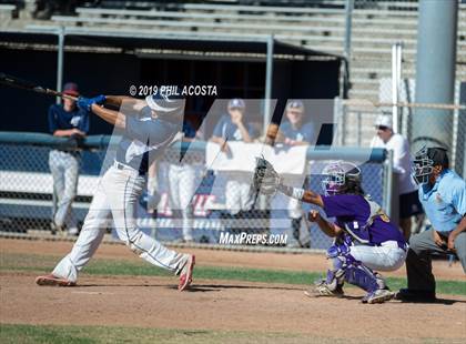 Thumbnail 2 in Norwalk vs La Salle photogallery.