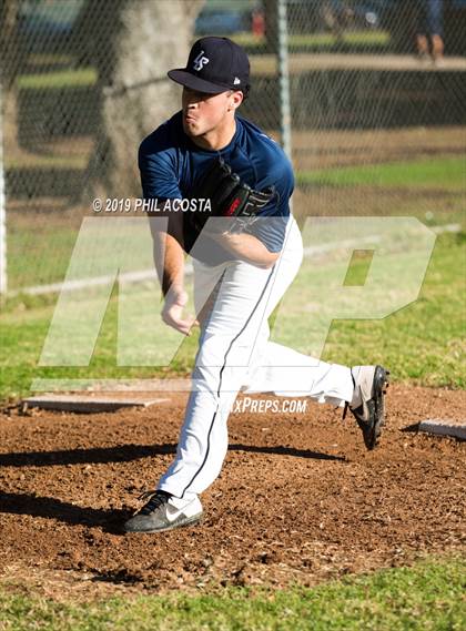 Thumbnail 2 in Norwalk vs La Salle photogallery.