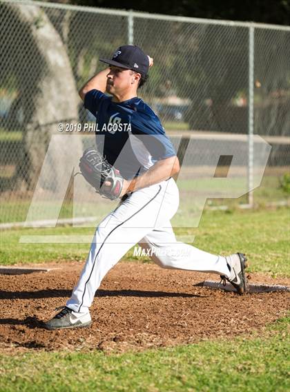 Thumbnail 3 in Norwalk vs La Salle photogallery.