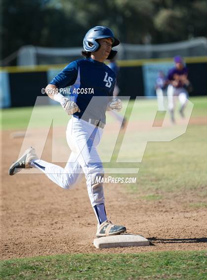 Thumbnail 1 in Norwalk vs La Salle photogallery.