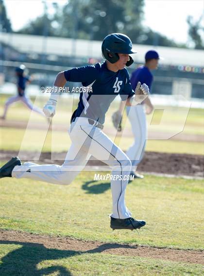 Thumbnail 2 in Norwalk vs La Salle photogallery.